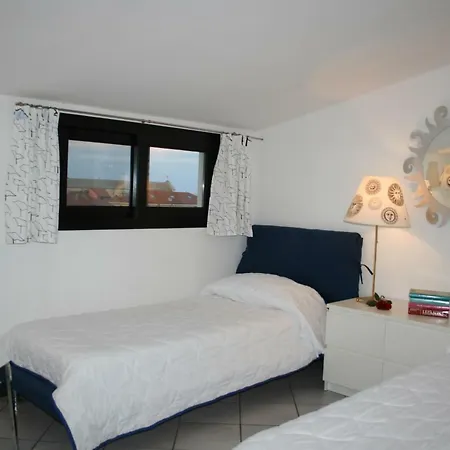 Apartamento A 100 Metri Dal Mare *