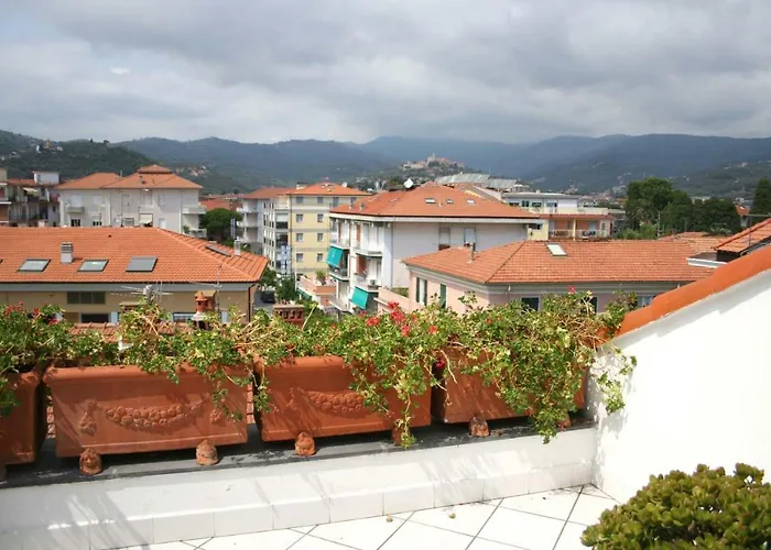 A 100 Metri Dal Mare Apartament Diano Marina